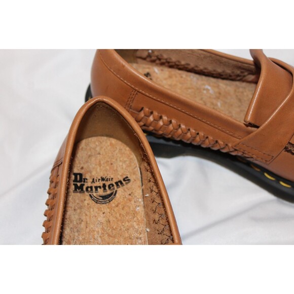 Dr. Martens Women's Adrian Leather Tassel Loafer Saddle Tan Sz 7 NEW - Picture 4 of 6